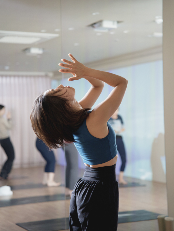 흐르다야 요가 오다카 수업