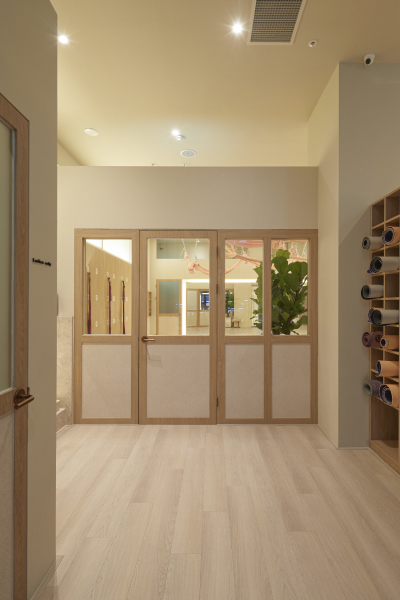 흐르다야 스튜디오 4 이미지