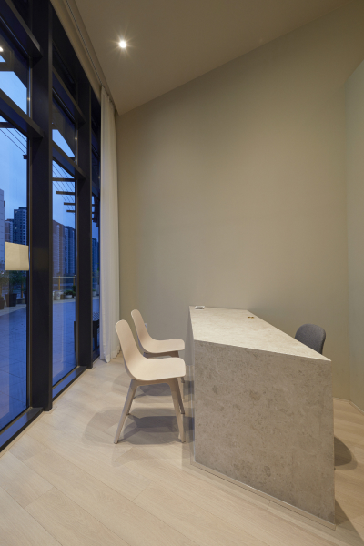 흐르다야 스튜디오 8 이미지